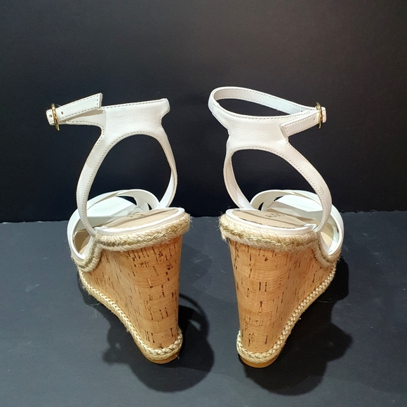 Aldo Like-New White Wedge High Heel Sandal - Picture 4 of 9
